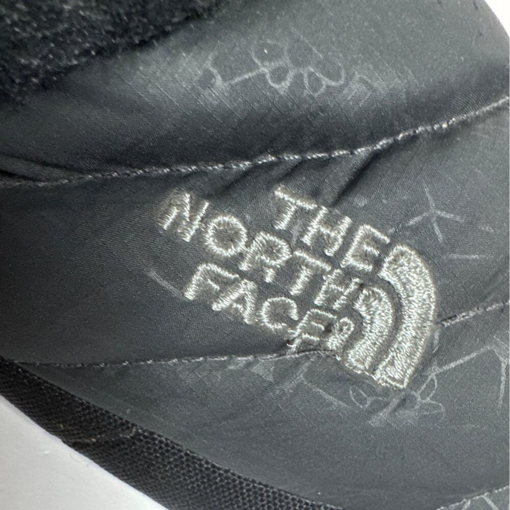 The North Face Women's Quiklted Slippers Size S Black Thermoball Traction Mule - Picture 6 of 8